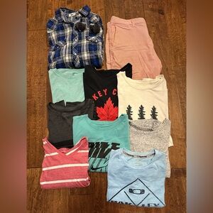 Men’s Clothing T-shirt Shorts Lot - Nike Banana Republic Oakley Size Large